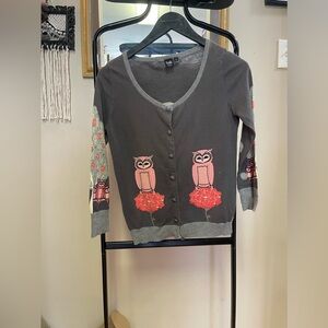 Owl in the family cardigan
